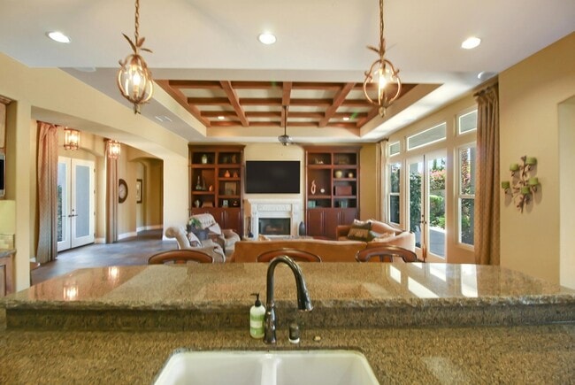 Building Photo - 81075 Giacomo Way