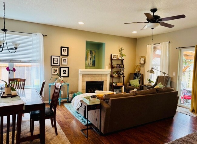 Building Photo - 3-Bedroom Home with Garden Oasis & Covered Patio – Bethel Neighborhood