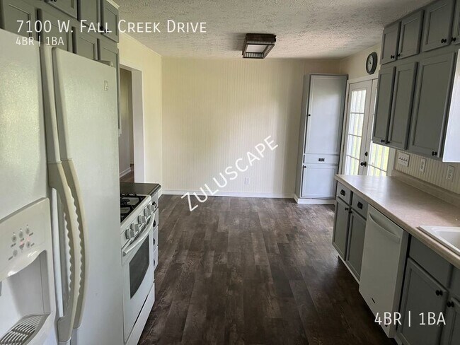 Building Photo - 7100 W Fall Creek Dr