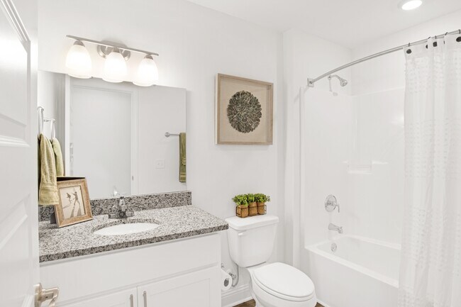 Building Photo - 26974 Prt Washington Ln