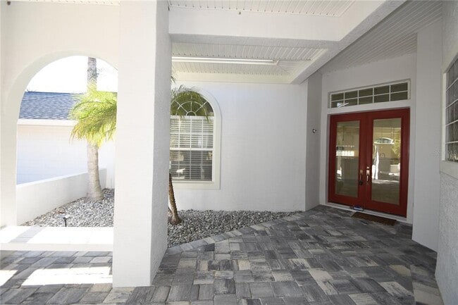 Building Photo - 17 Oasis Cir