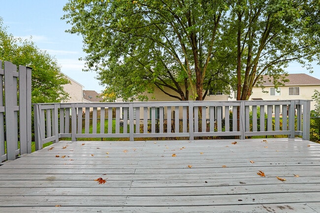 Building Photo - 3184 Impressions Dr