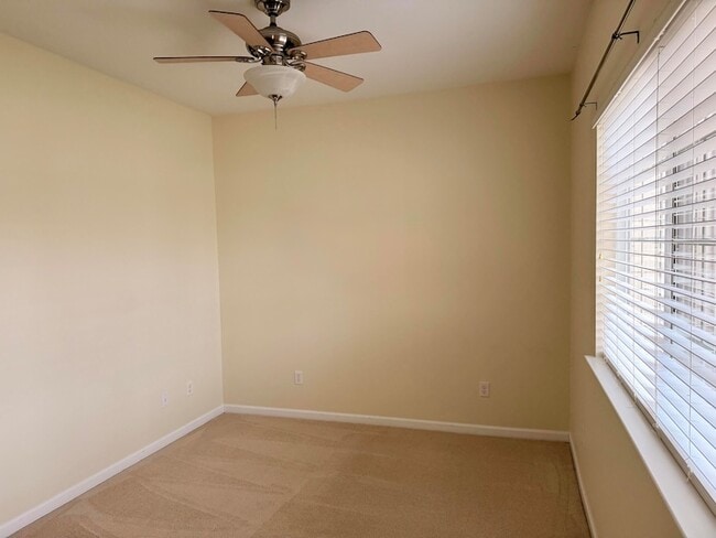 Building Photo - 5644 Mountain Oaks Ln