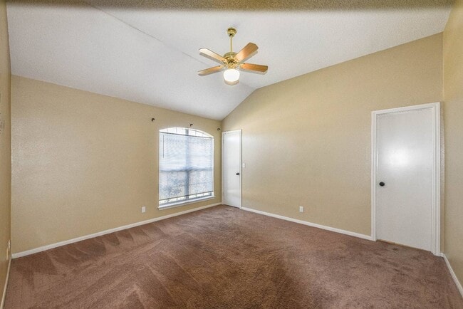 Building Photo - 3507 Christie Dr