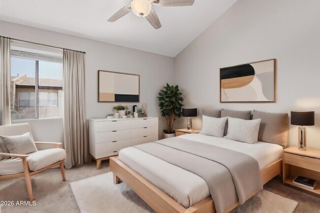 Building Photo - 8055 E Thomas Rd