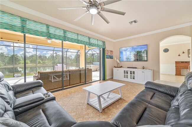 Building Photo - 9280 River Otter Dr