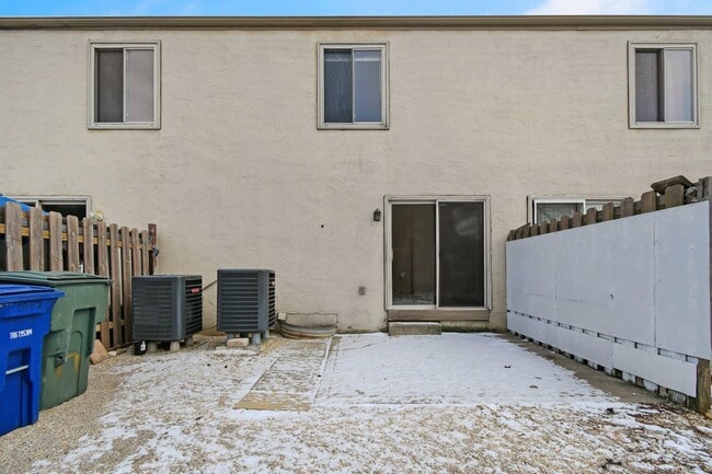 Building Photo - 1882 Billingsley Rd