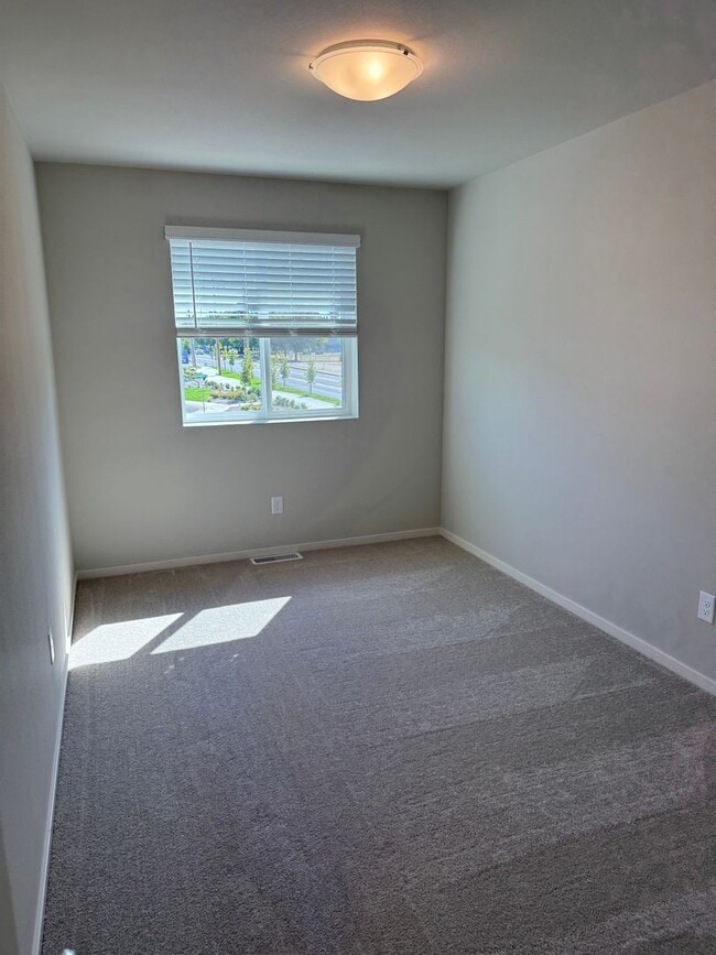 Building Photo - Brand New Home! Be The First To Live Here! Great Location! Spacious 3 Bedroom Townhome! Neighborh...