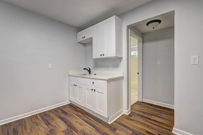 Building Photo - 1187 McDaniel St SW