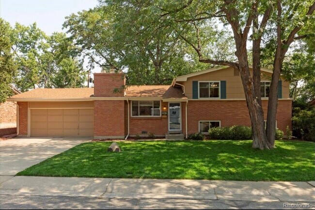 Building Photo - 6836 Brentwood St