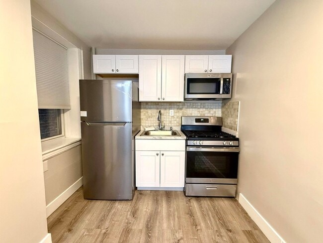 Building Photo - 8610 John F. Kennedy Blvd