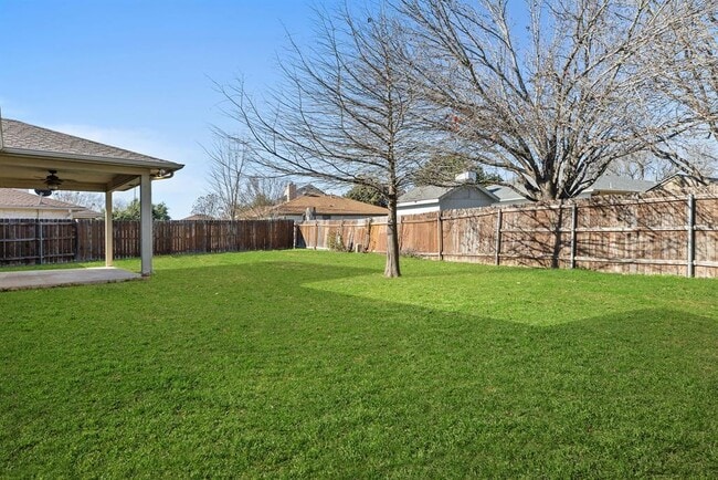 Building Photo - 3812 Eagles Nest St