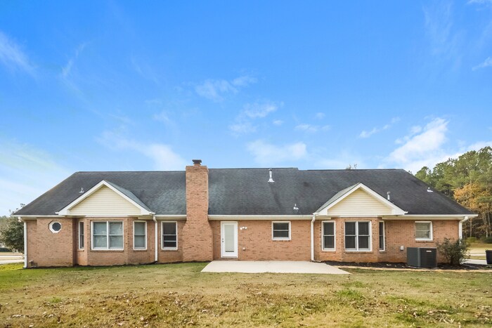 Building Photo - 491 Freedom Dr