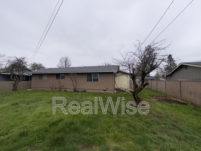 Building Photo - 231 Hawthorne St