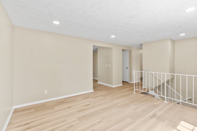 Building Photo - 5732 S 137th St