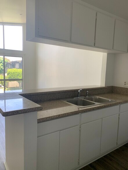 Building Photo - 808 Coriander Dr