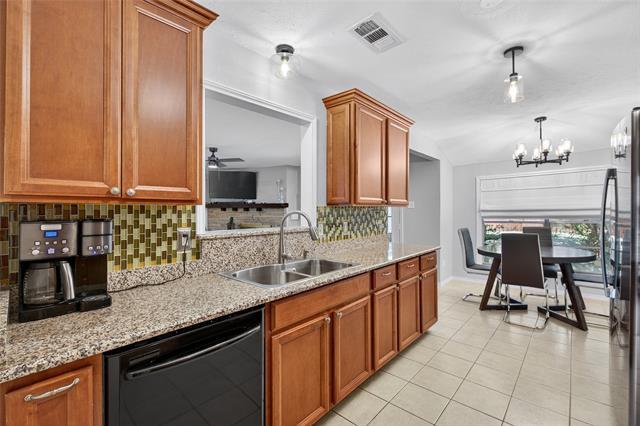 Building Photo - 3533 Chellen Dr