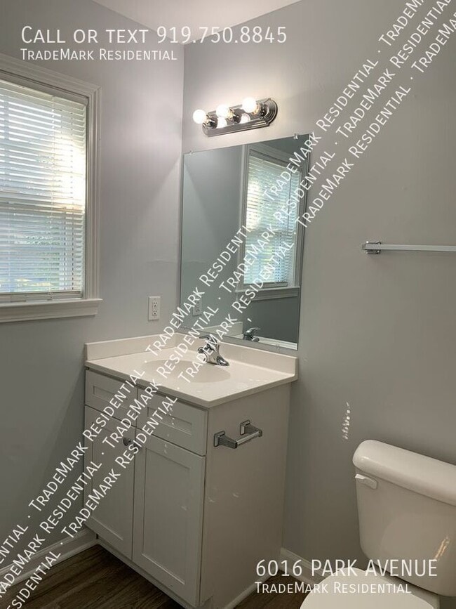 Building Photo - 6016 Park Ave