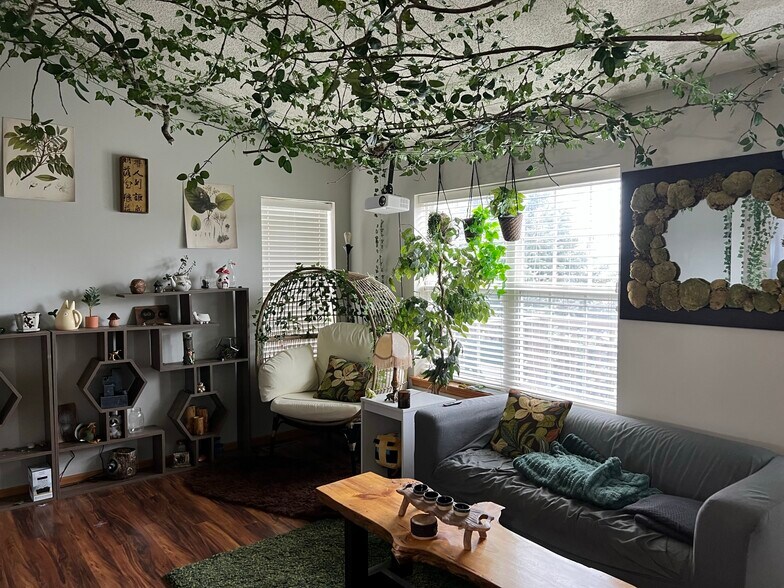 Building Photo - 652 Cobblestone Way