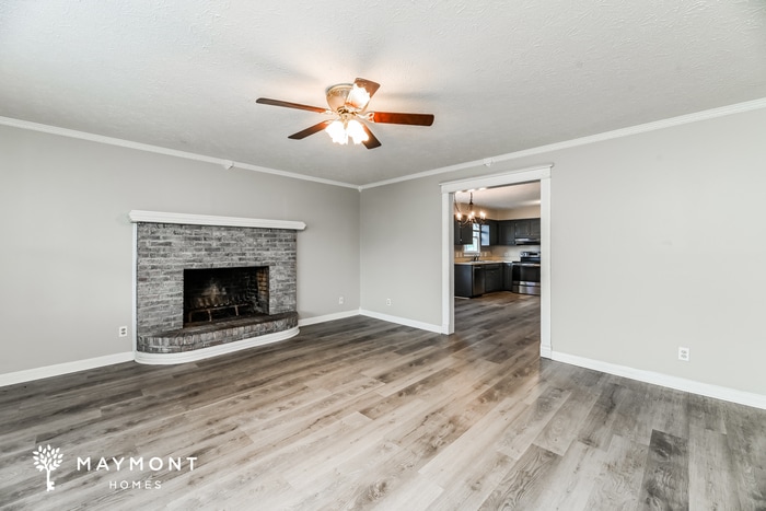 Building Photo - 606 Six Lakes Dr