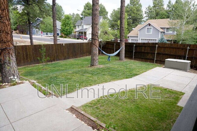Building Photo - 4154 S Pheasant Run Dr