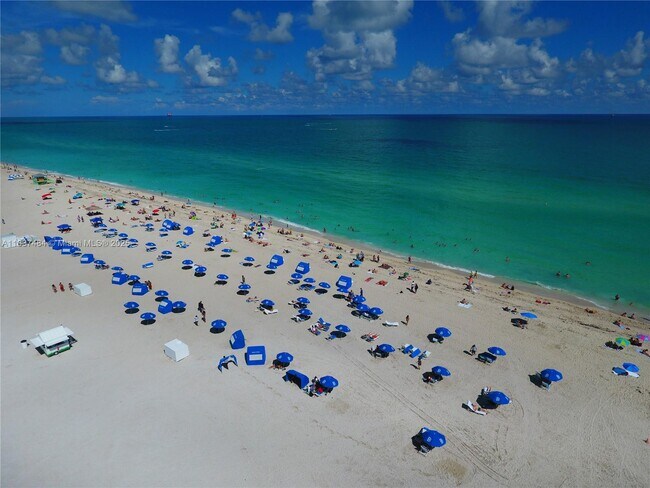 Building Photo - 1390 Ocean Dr