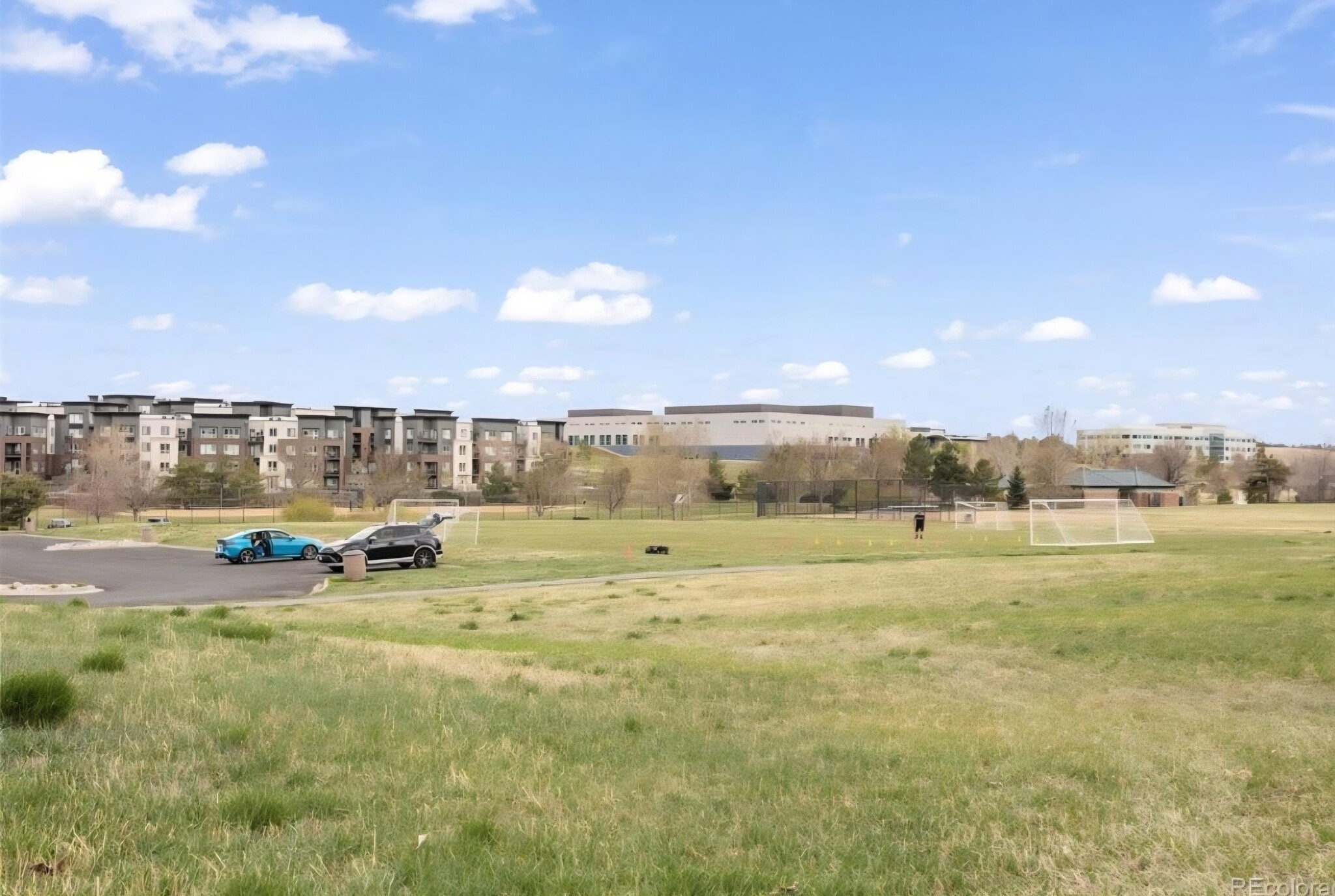 Building Photo - 301 Inverness Way S