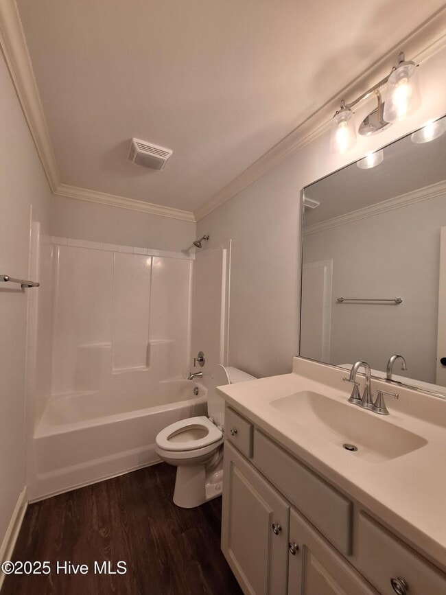 Building Photo - 1512 Penncross Dr