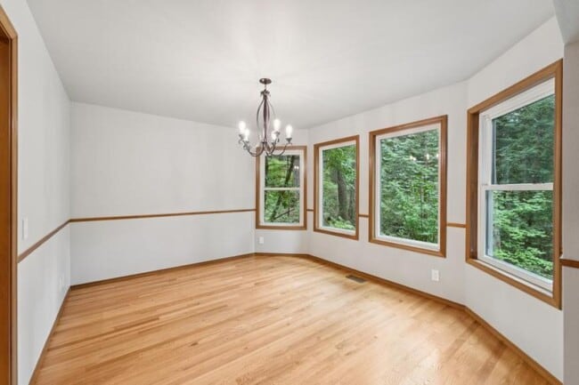 Building Photo - 4 bedroom in Woodinville WA 98077