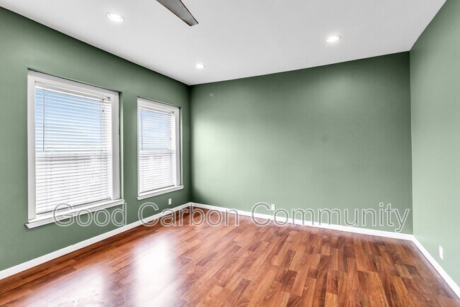 Building Photo - 5823 Transit Rd