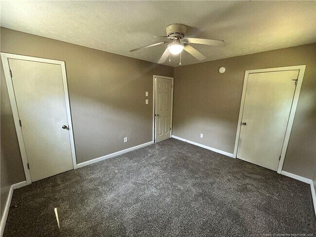 Building Photo - 6539 Amanda Cir
