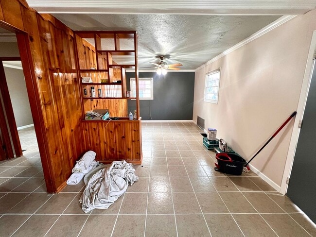 Building Photo - Coraopolis - 2 Bed 2 Bath - Home for Rent!