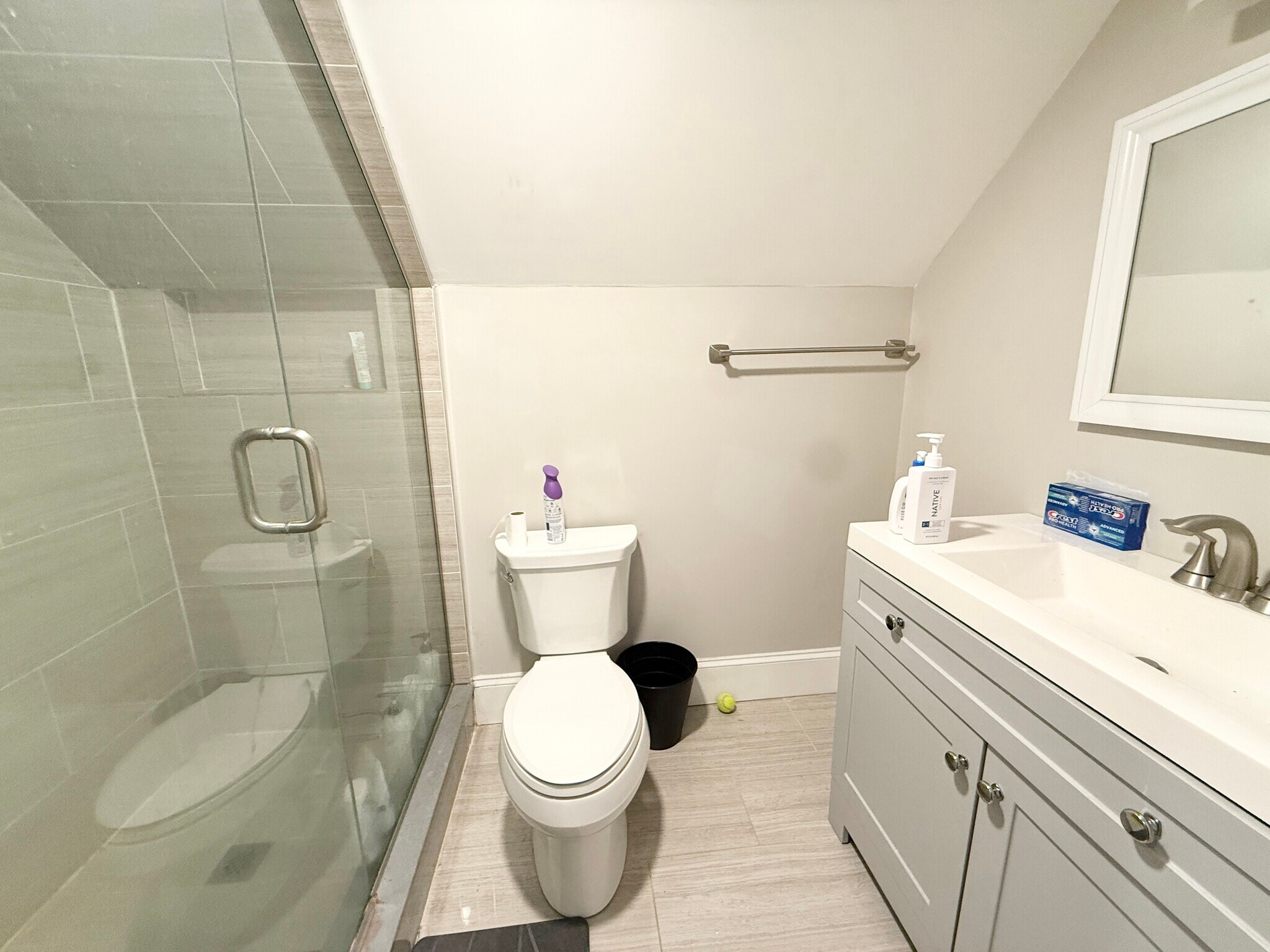 Building Photo - 91 Hillside St