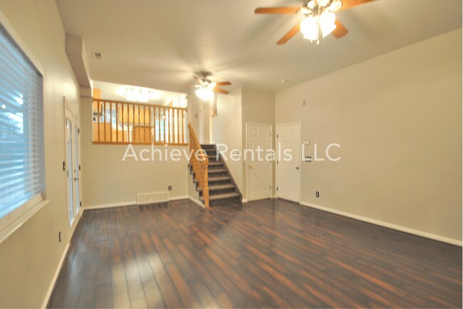 Building Photo - 587 N 1775 W