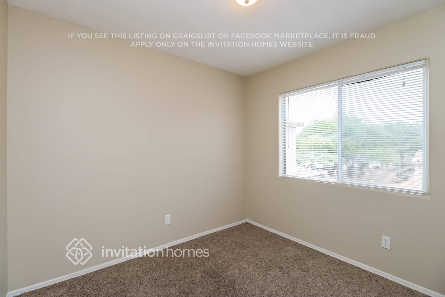 Building Photo - 3718 W Oregon Ave