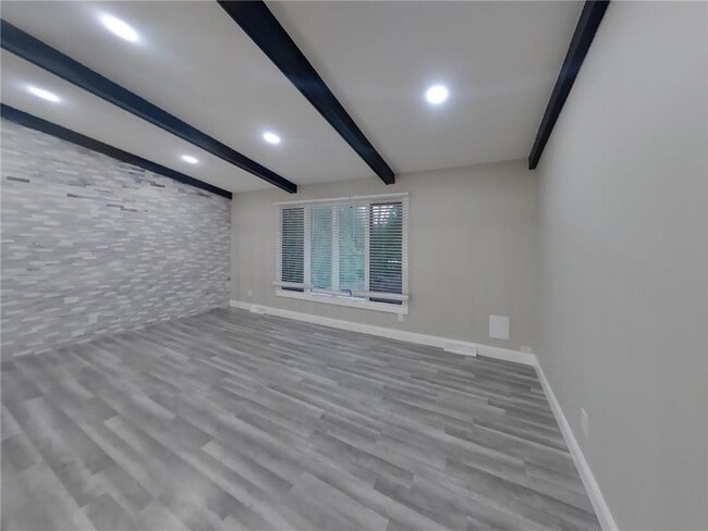 Building Photo - 12911 Overlook Rd