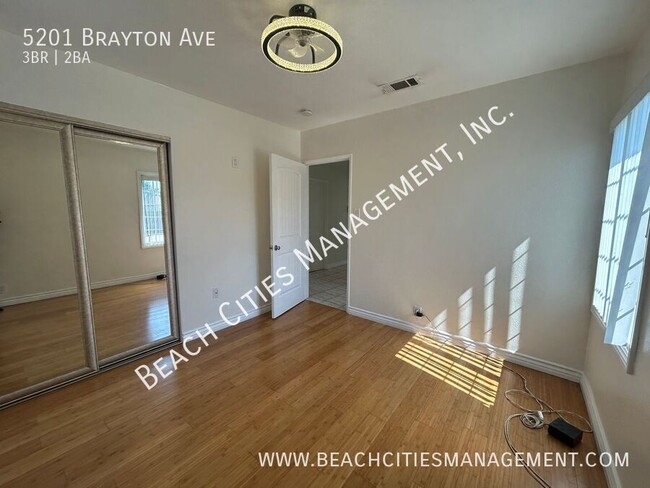 Building Photo - 5201 Brayton Ave