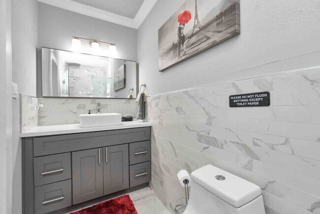 Building Photo - 2615 Arbor St