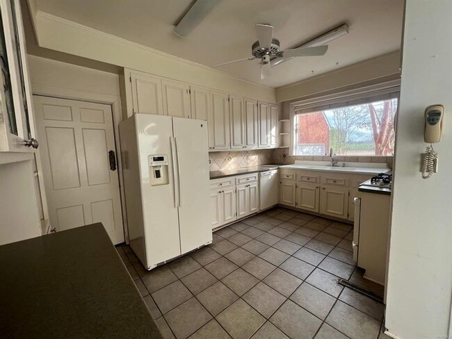 Building Photo - 434 Co Rd 27