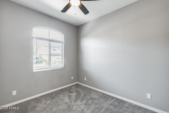 Building Photo - 2661 S Olympic Dr