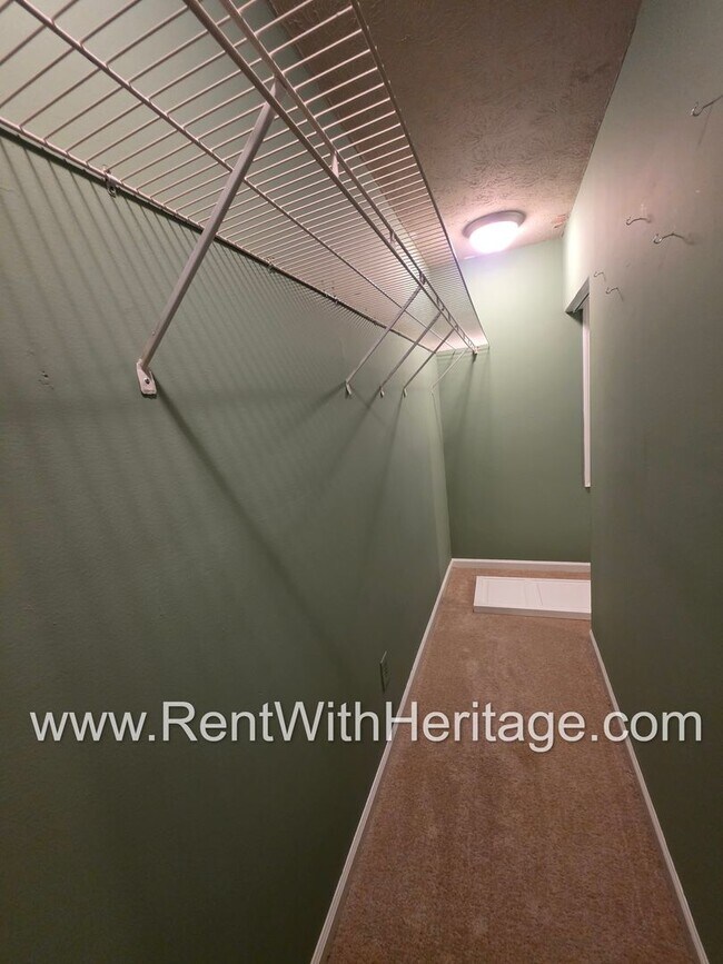 Building Photo - Gorgeous 4 Sided Brick Home/ Upgrades Galore/ Full Unfinished Basement