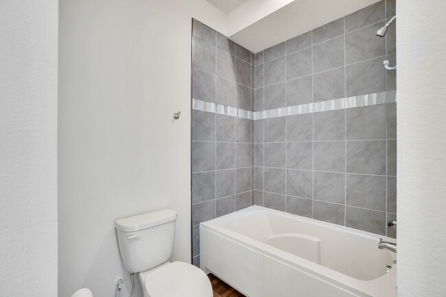 Master Bath - 6153 Ashmore Ln