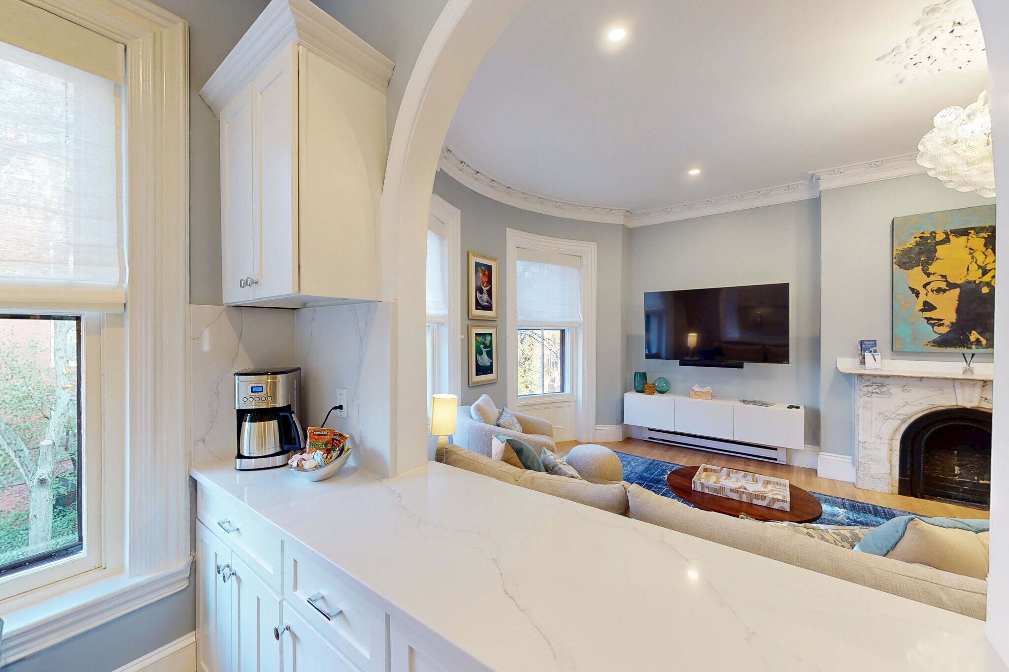 Building Photo - 86 Worcester St