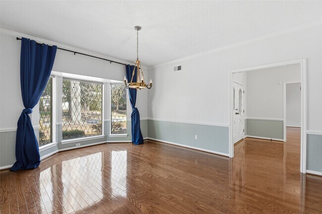 Building Photo - 3718 Wildwood Ridge Dr