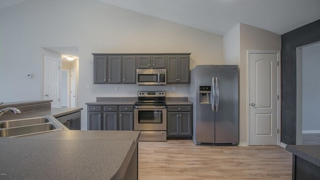 Building Photo - 17161 Excalibur Cir