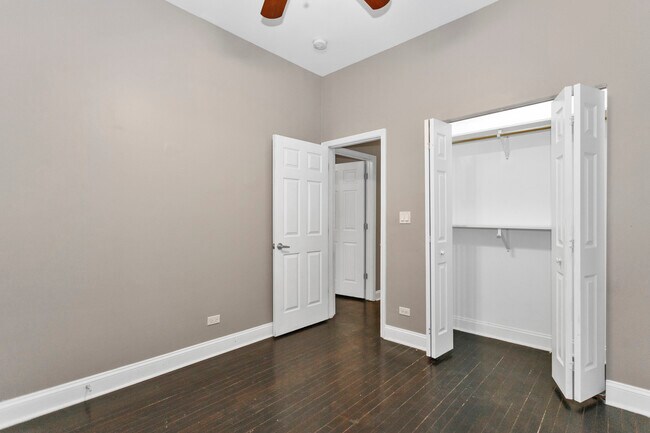 Building Photo - 2642 W Potomac Ave