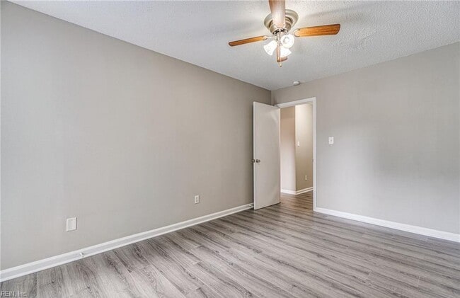 Building Photo - 465 Lake Havasu Dr