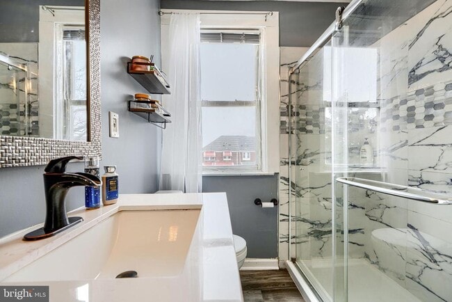 Building Photo - 1543 Lochwood Rd