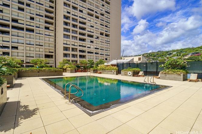 Building Photo - 1717 Mott-Smith Dr