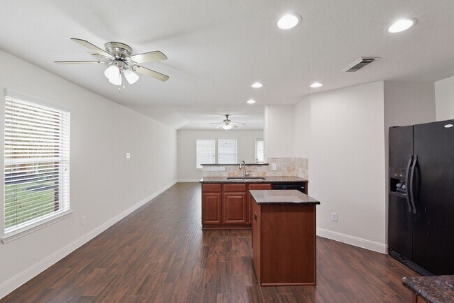 Building Photo - 31039 Sundance Woods Ct